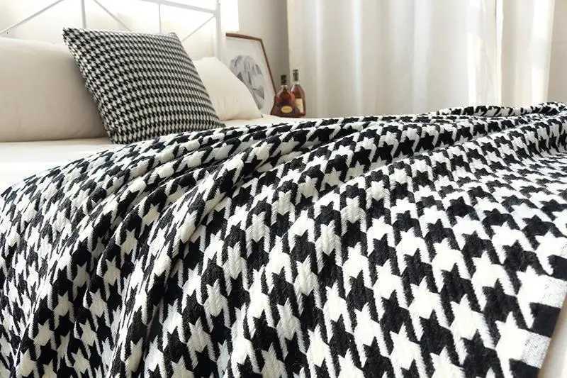 Classic Black White Checkered Throw Blanket Knitted Tassel Sofa DecorT260304