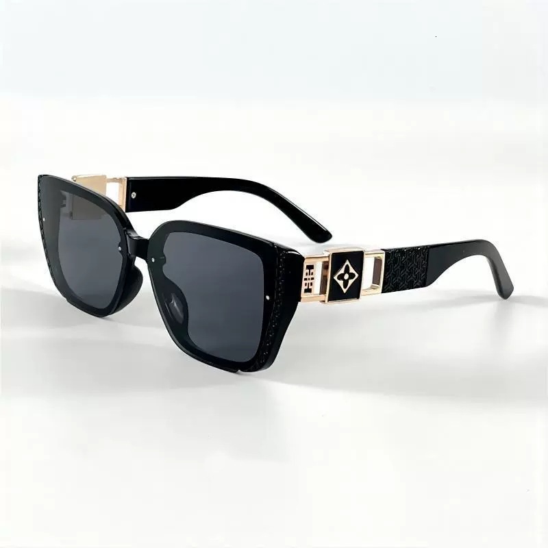 New Fashion Large Frame Outdoor Sports Sunglasses Fashion Simple Sunshade Sunglasses High End Personalized Trendy Brand Designer Sunglasses Wholesale
