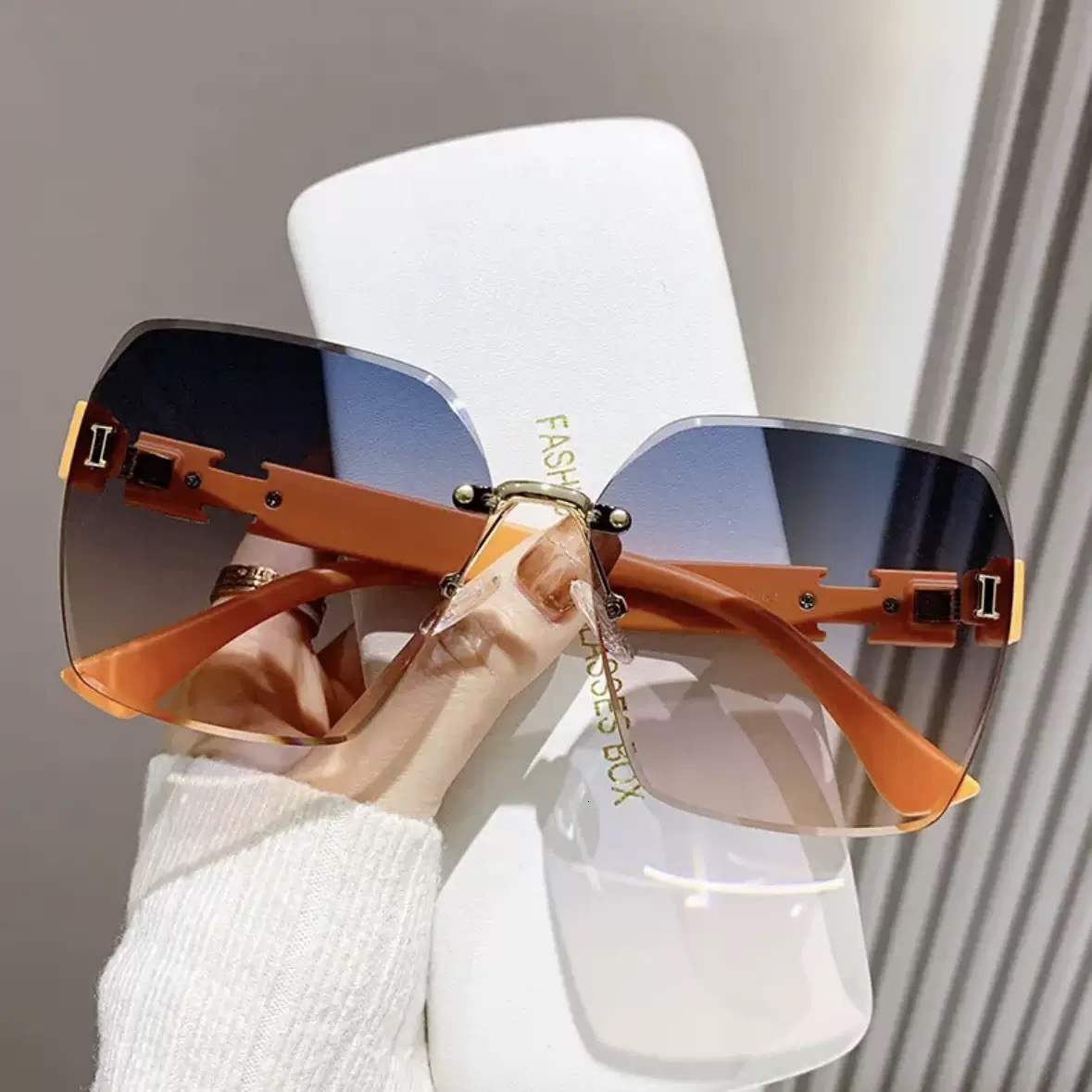 2026 New Frameless Sunglasses For Women UV Protection And Sun Shading, Korean Style Sunglasses For Men Designer Sunglasses Large Frame UV Protection G