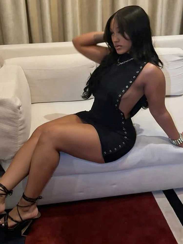 Kliou Side Hollow Design Mini Dress Woman o-Neck Sleeveless Metal Rings Decoration Skinny Peach Hip Midnight Club Party Bodycon M260304