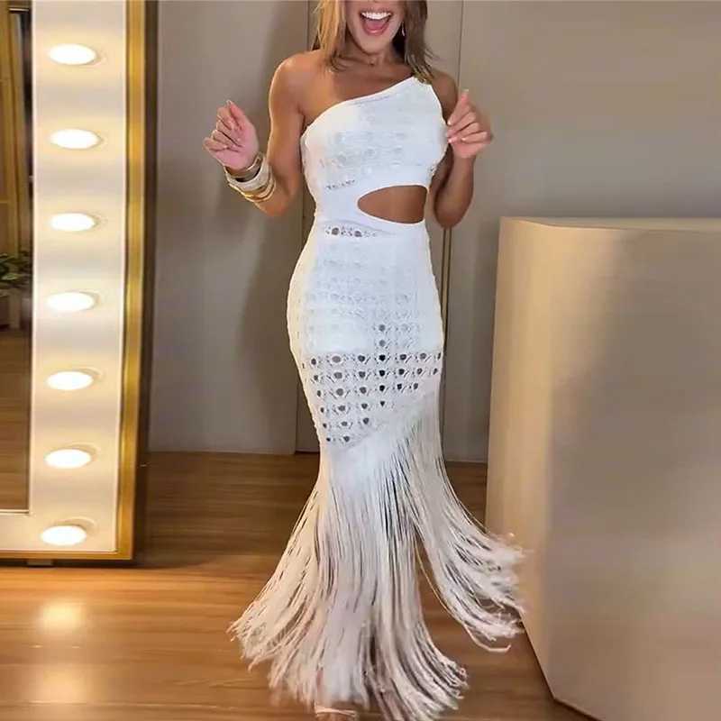 Summer New Sleeveless Irregular Fringe Dress 2026 Casual Hollow Holiday Maxi Dress Fashion Backless Knitted Beach Womens Dress M260304