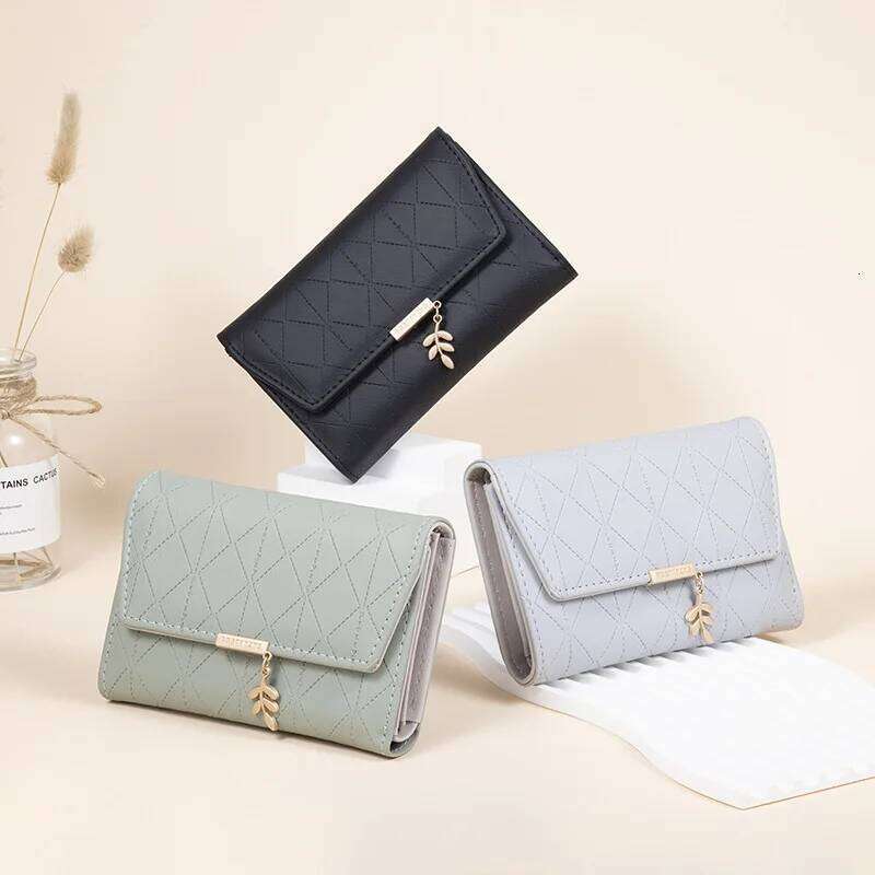 PU leather short small with diamond-shaped buckle, three-fold zipper, student coin purse, square portable wallet C260304