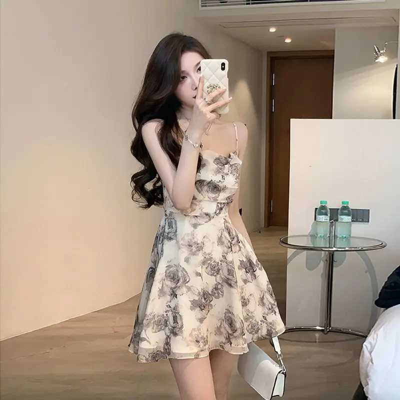 Dresses Women Ink Printed Waist Hollow Out Backless French Temper Chic Sundress All-match Sweet Sexy Girls Streetwear Summer M260304