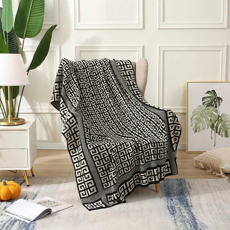 Luxury Nordic Knitted Blanket Minimalist Sofa & Bed Throw for Air ConditioningT260304