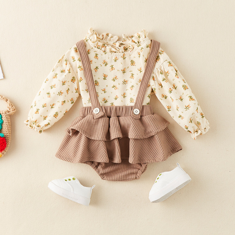 Infant and toddler two-piece outfit top and pants baby autumn clothing stylish and cute newborn outerwear Z220301