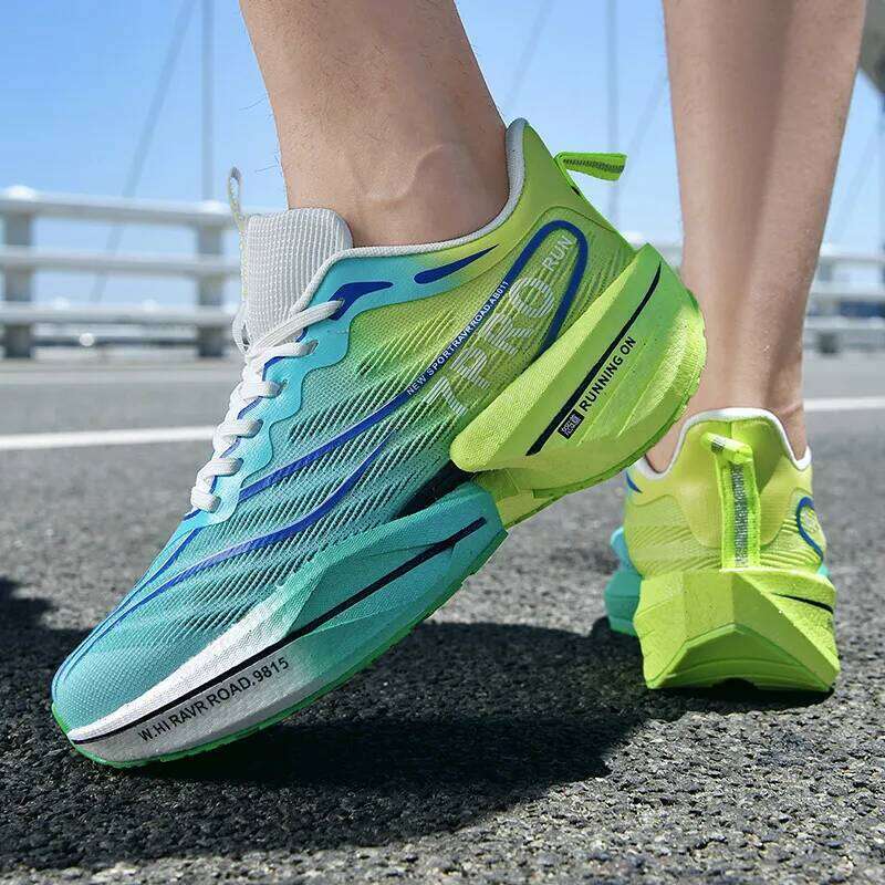 Men's carbon plate running autumn and winter new double mesh ultra light casual fitness sports women's shoes 26Y0304