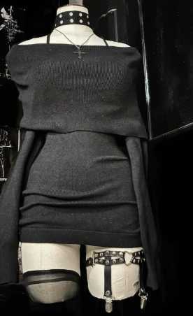 Fashion Y2K high Street black Summer new one-shoulder long-sleeved knitted pleated hip-hugging slimming leg-showing long dress M260304