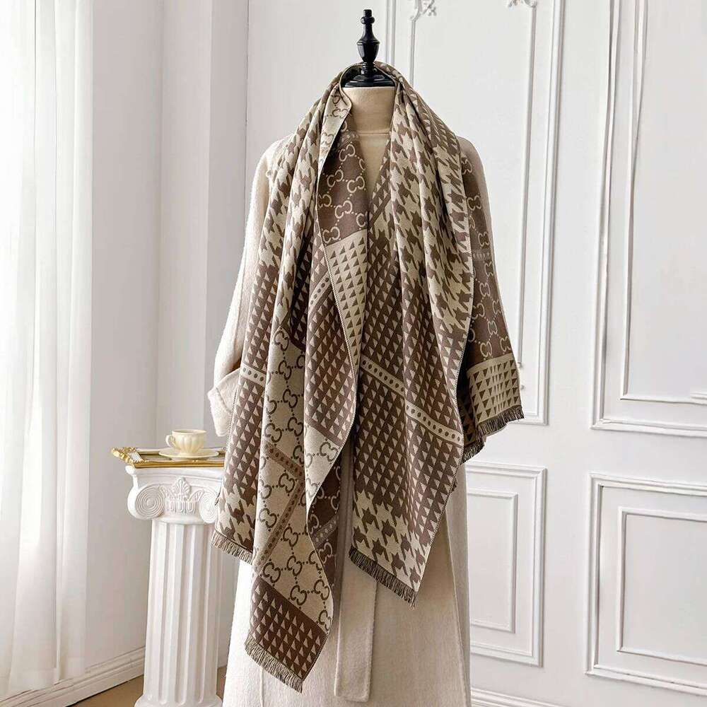 2025 Women's Luxury Cashmere Scarf Houndstooth Pattern Warm Pashmina Shawl Thick Cozy Blanket Wrap Foulard Winter Accessory XJ260304