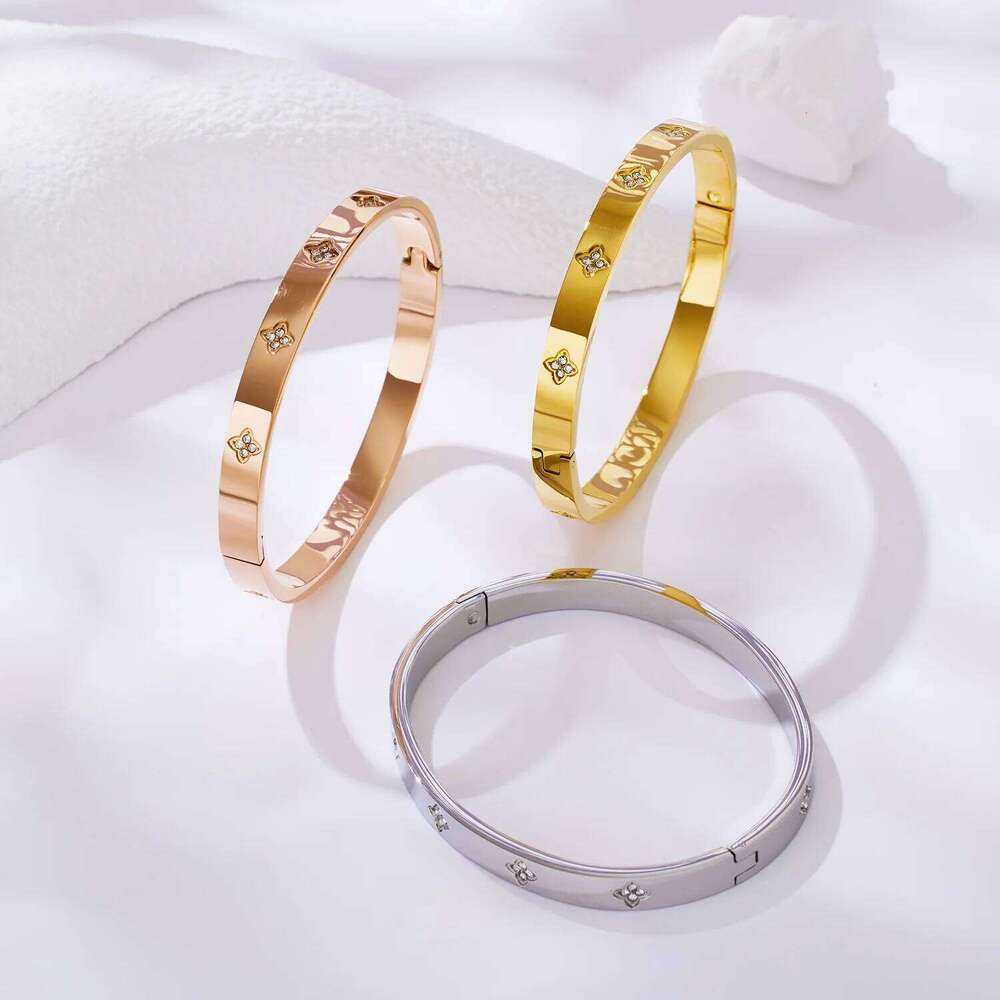 VQYSKO Lucky Four Leaf Grass Zircon Bracelets Luxury Design Rose Color Stainless Steel For Women Birthday Gift XJ260303