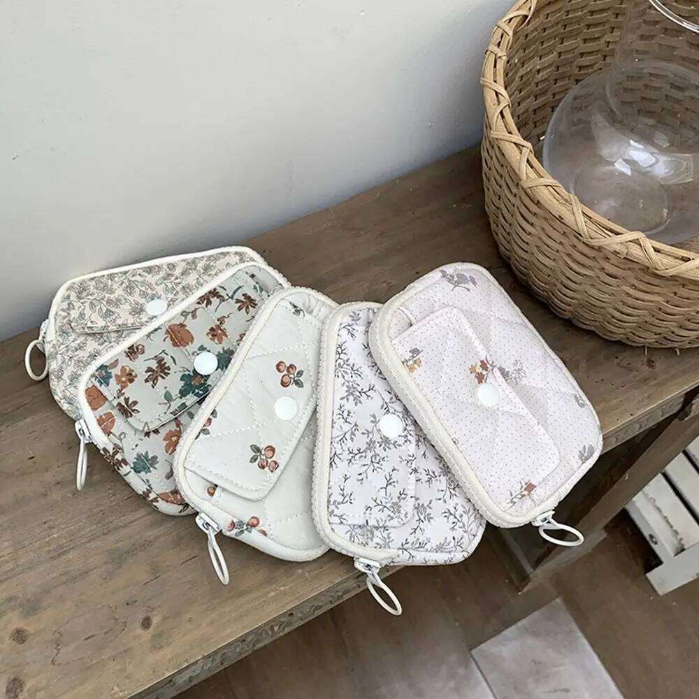 Stripe Floral Coin Purse Flower Large Capacity Small Makeup Lipstick Earphone Card Holder Mini Canvas Storage Bag Daily C260304