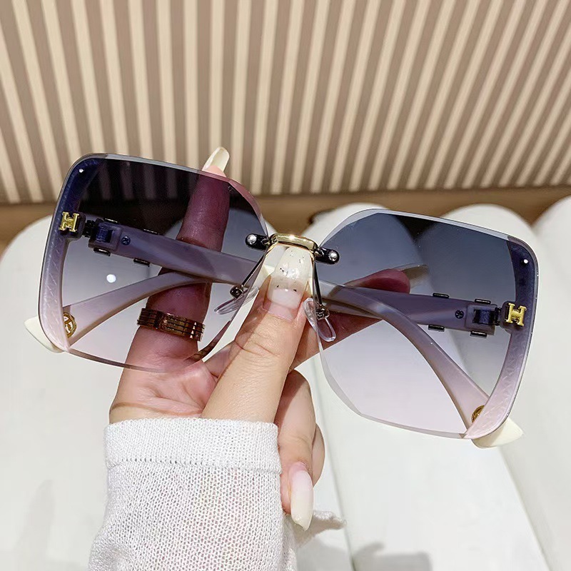 Designer Sunglasses New H-shaped Women's Sunglasses High End Luxury Brand Fashion Sunscreen Slimming Anti UV Fashion Sports Sunglasses Wholesale