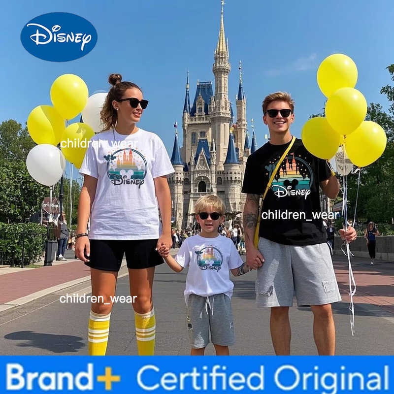 Disney 2026 New Hot Boys and Girls Childrens Clothing Family Parent-child Clothing Summer T-shirt Cartoon Print Casual Sports H260304