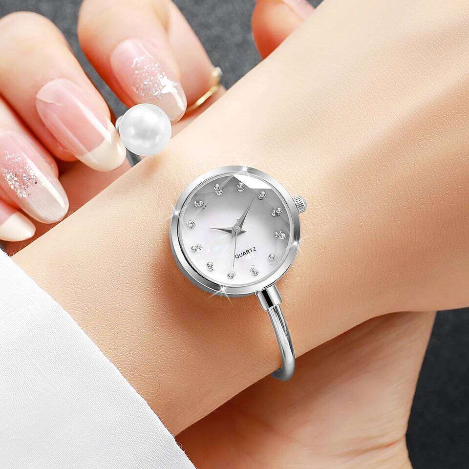 Elegant Pearl Bracelet Strap Women Quartz Wristwatch Fashion Diamond Dial Watch For Ladies Clock Reloj Mujer XJ260303
