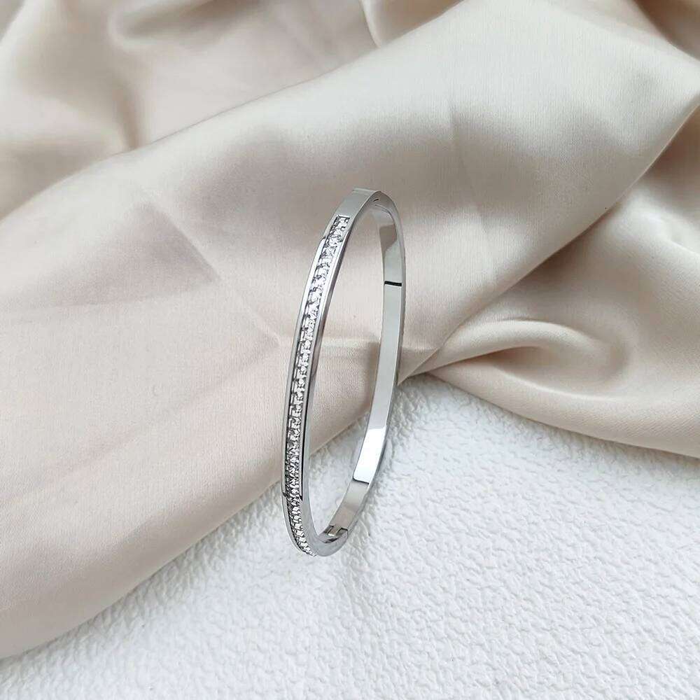 Fashionable New Stainless Steel Bracelet Jewelry for Women Men Simple Rhinestone Gold Plated Girls Gift Hot Selling Free Shippin XJ260303