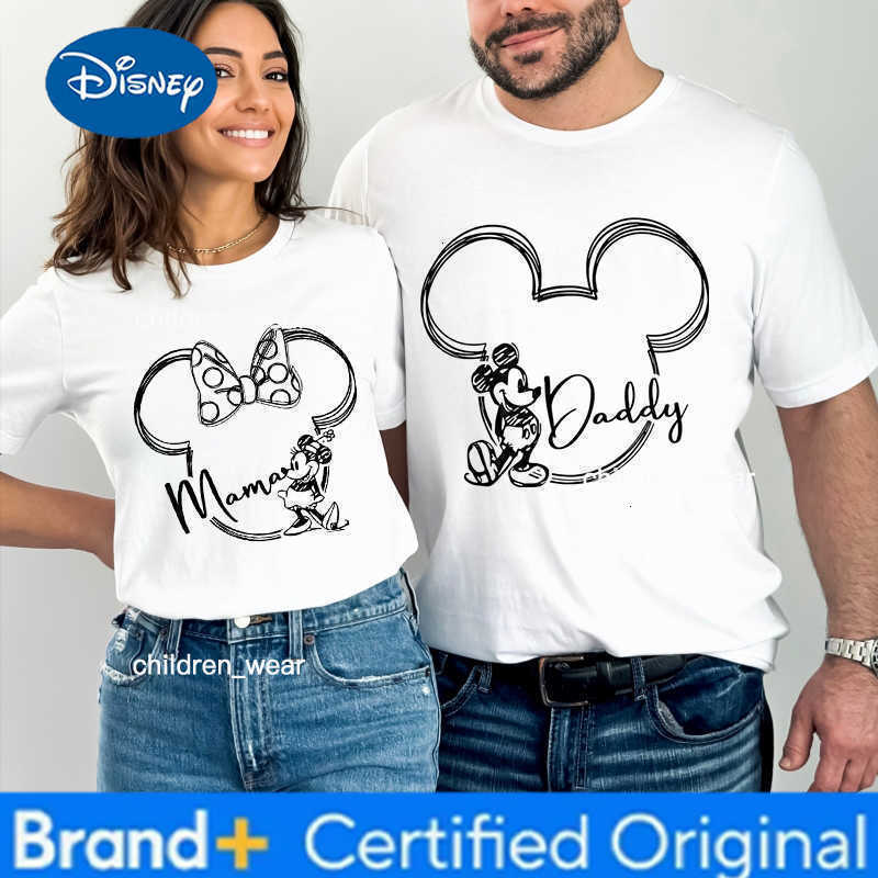 Disney New Mickey Minnie Couple T Shirts Cotton Valentines Day Cartoon Short Sleeve O Neck Tees Matching Outfits for Men Women H260304