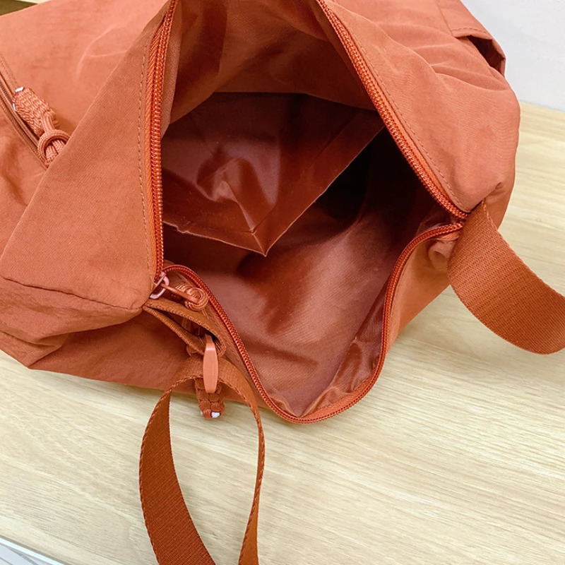 Nylon Messenger Bag Women Crescent Crossbody Bags Multi-Pocket Lightweight Shoulder Bag Travel Tote Handbag Female Shopping Bag 260306