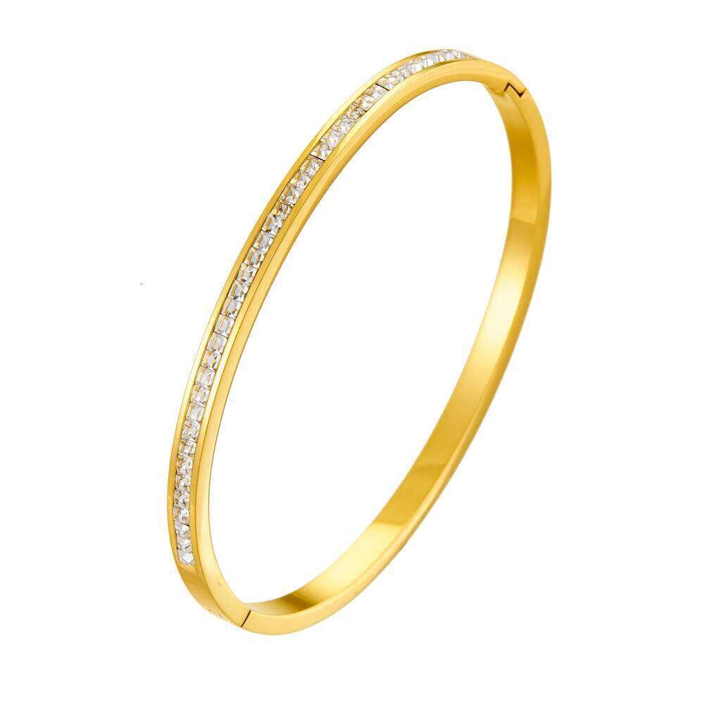 High-End Titanium Steel Bracelet for Girls Niche Non-Fading Design with Diamonds Exquisite Elegant In-Style Fashion Jewelry XJ260303