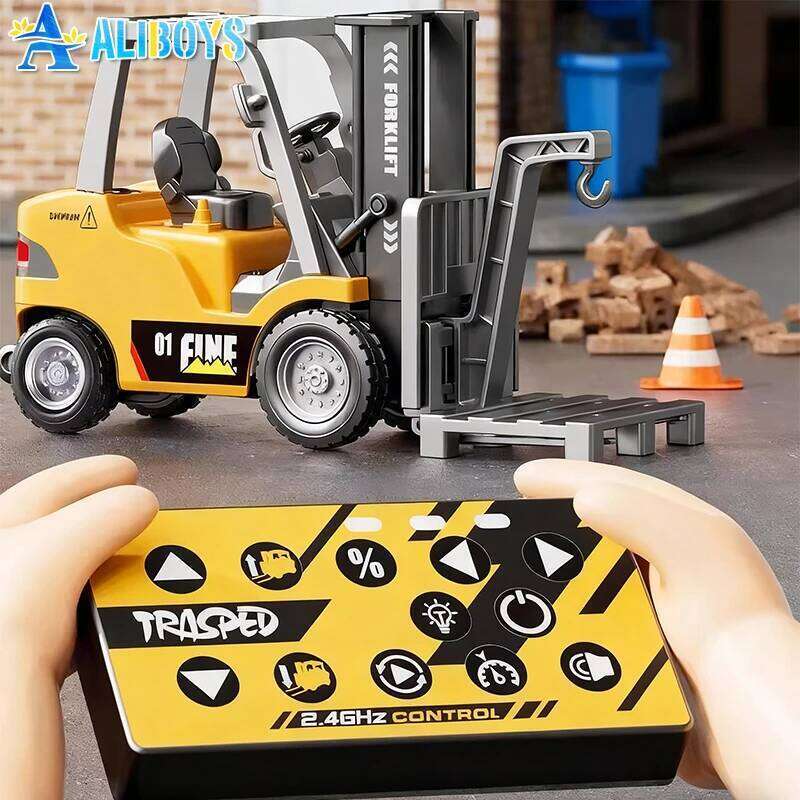 1:64 RC Truck 2.4G Mini Alloy Forklift with Music Construction Engineering Vehicle Desktop Model Toy Kid Christmas Gift Z260303