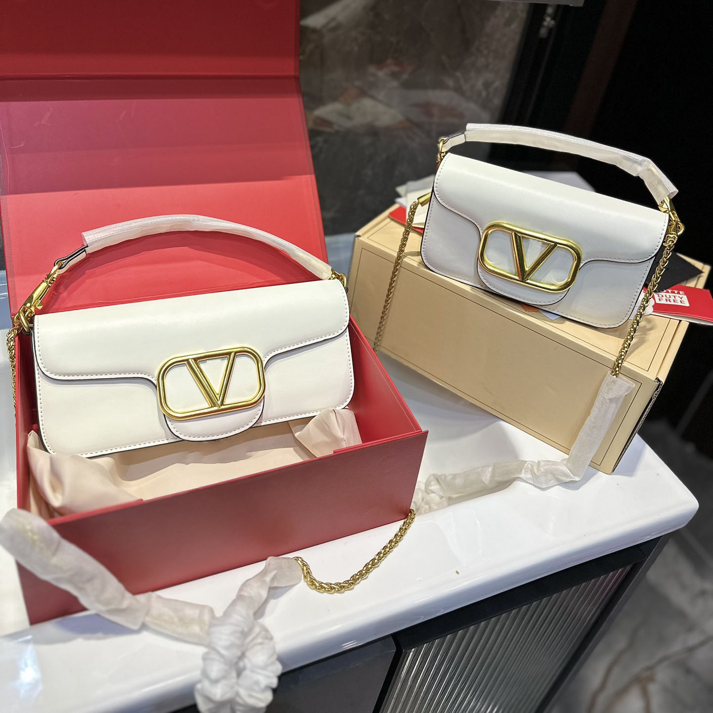 Designer bag Tote bag Fashion Leather Top Shoulder Bag Women Crossbody Luxury Brand Embossed Tote Purse Brown Flower Handbag Shopping Tote Leather 10A