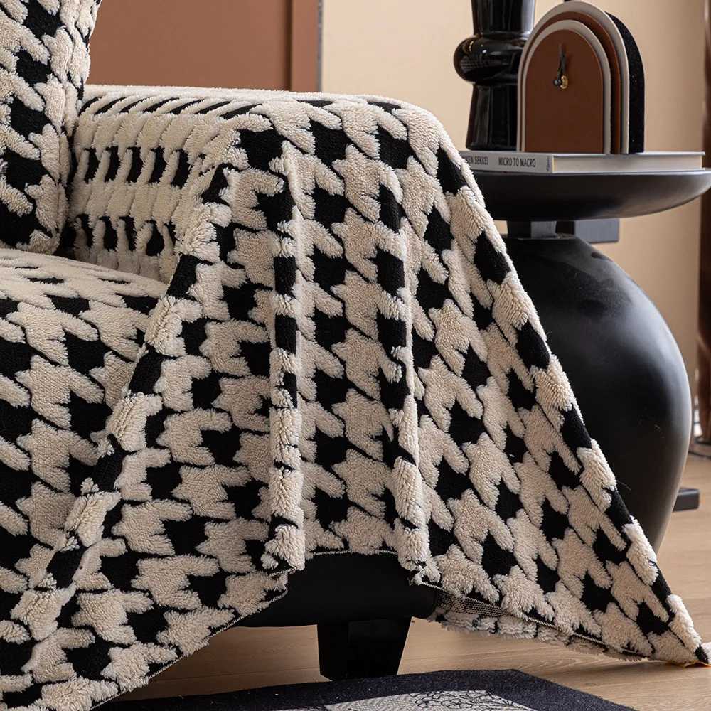 Houndstooth Soft Plush Throw Blanket Oversized Furniture Protector for Modern SofaT260304