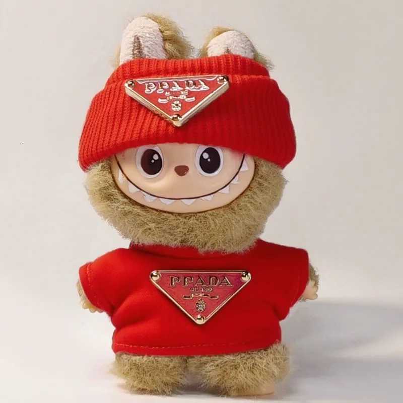 Red Triangle Badge Knit Set with Beanie & Sweatshirt for 10cm & 40cm V4 Labubu Dolls Festive Holiday GiftT260304
