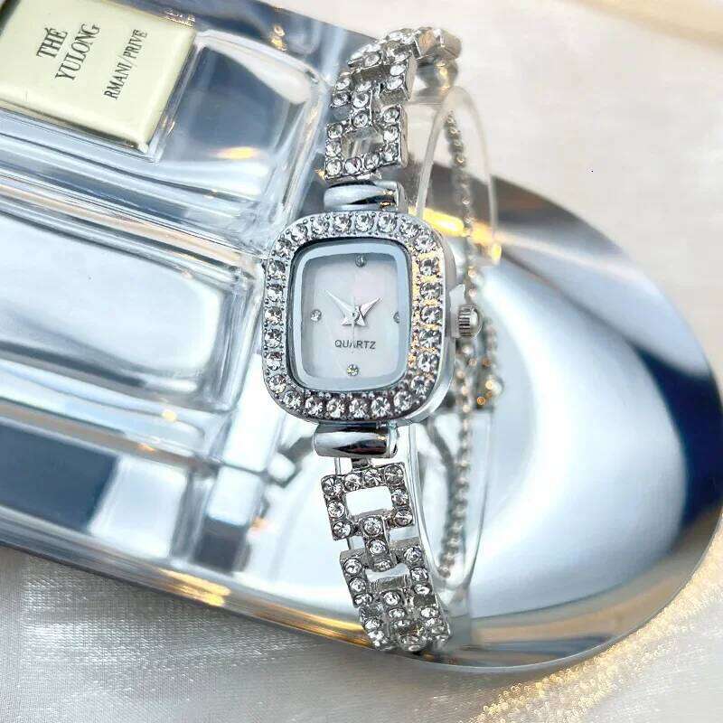 1pc-Adjustable Chain Square Bracelet Small Women's Quartz Watch Christmas, Valentine's Day Gift XJ260303