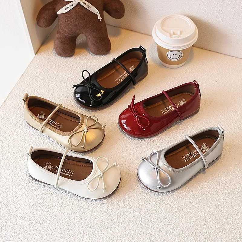 Girls Loafer Shoes Round-toe Versatile Kids Leather Shoe Spring Autumn Bowknot New Childrens Flats for Princess Ballet Fashion X260303