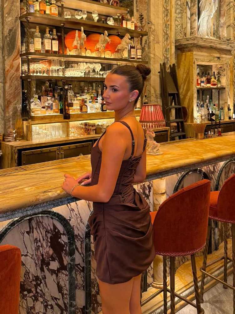 Brown Wide Strap Pleated Hem Dresses Womens Sexy Sleeveless Slim Fit Chic Mini Gown 2025 New Lady Summer Holiday Party Vestidos M260304