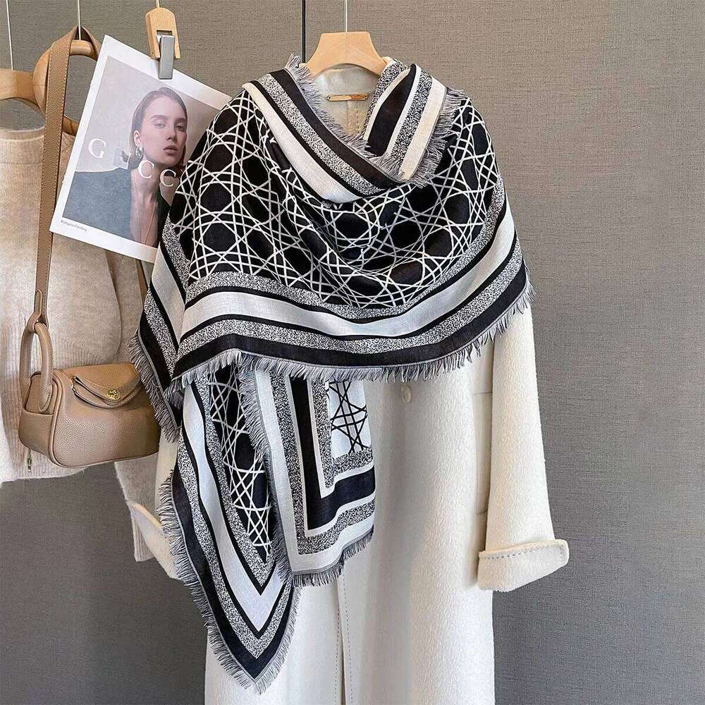 Luxury Warm Scarf For Women Long Tassel Pashmina Shawl Faux Cashmere Warps Autumn Winter High Quality Blanket XJ260304