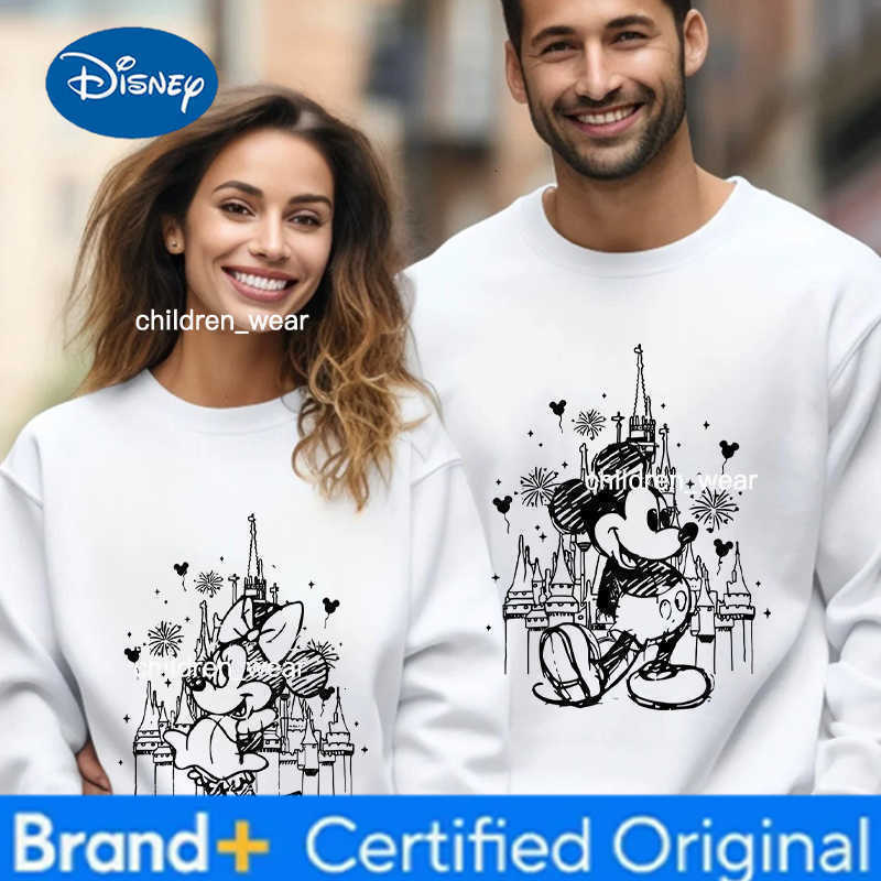 Disney Vintage Mickey Mouse Minnie Castle Graphic Sweatshirt Women Men Casual Classic Character Pullover Couple Valentine Sweatshirts H260304