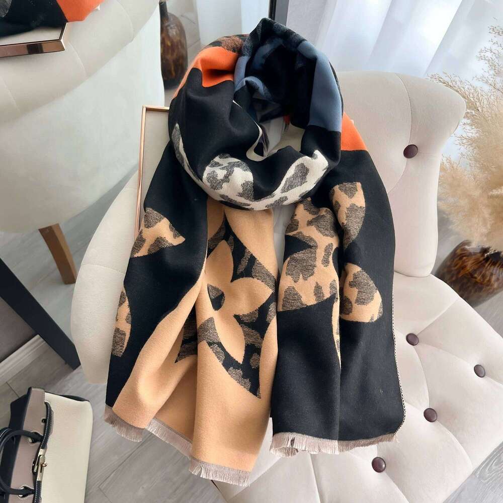 Warm Cashmere Blanket Women Travel Winter Scarf Fashion Pashmina Thick Shawl Wraps With Tassel Casual Bufanda Poncho New XJ260304