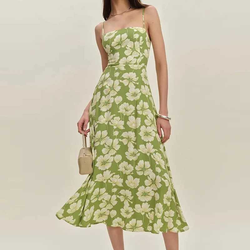 Summer New High Waist Big Hem Pleat Dress Elegant Lady Backless Fit Commute Dress Floral Printed Sleeveless Halter Evening Dress M260304