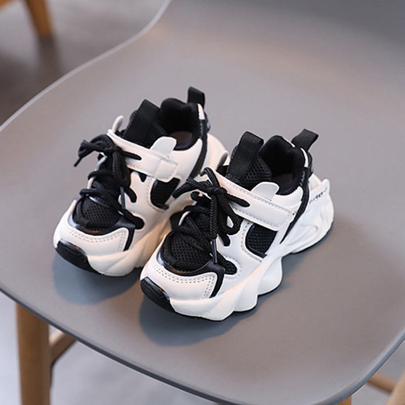 Free shipping children's fashionable sports shoes for boys and girls. Mesh upper with soft sole. Ideal for running and casual wear