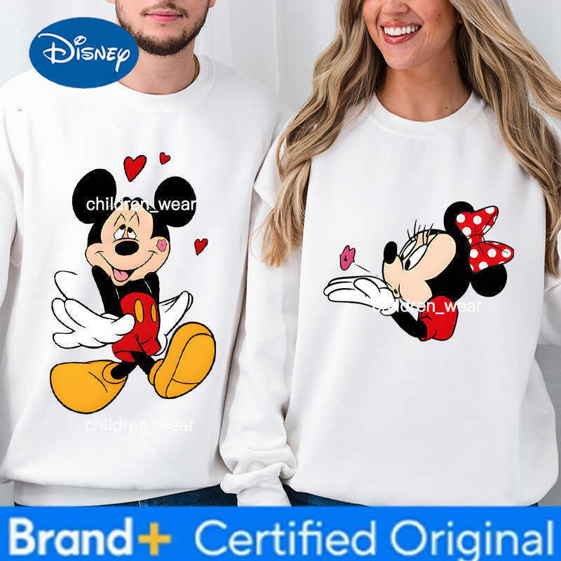 Disney Women Men Retro Mickey and Minnie Valentines Day Sweatshirts Casual New Couple Matching Long Sleeve Crewneck Sweatshirt Gifts H260304