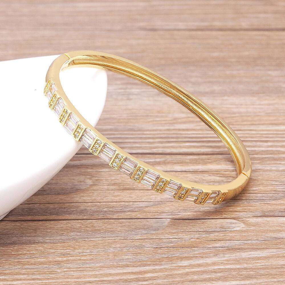 Nidin Fashion Creative Design Shiny Zircon Bangles for Woman Hot Sale Cuff Bracelet Wristband Luxury Brand Jewelry Wedding Gift XJ260303