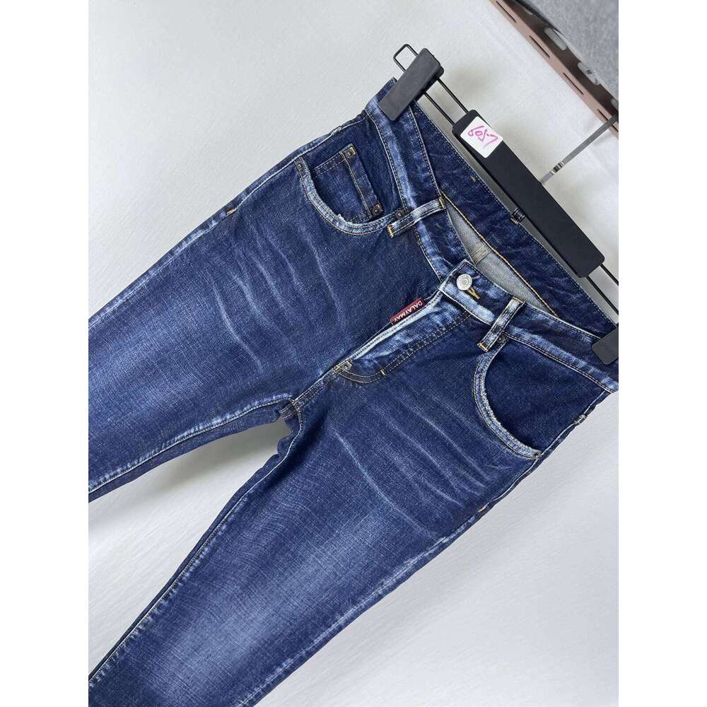 6057 Four Seasons New D2 Jeans Men's Washed Ripped Patch Paint Printed Feet Blue 26Y0304