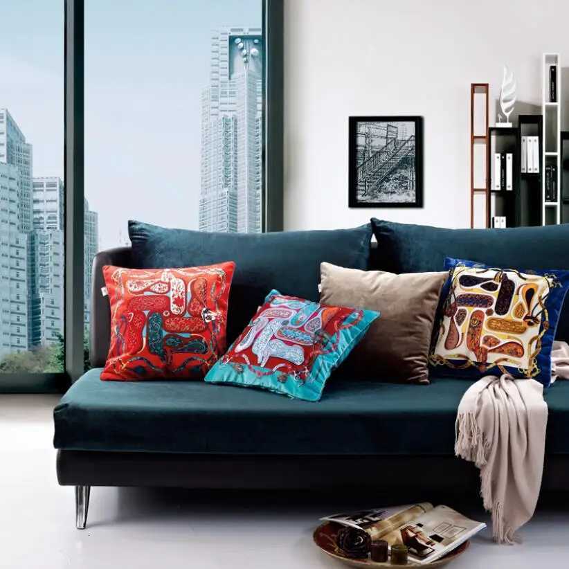 Horse Embroidery Cushion Cover American Luxury Designer Pillow for Living Room Sofa DecorT260304