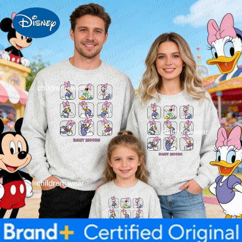 Disney 2026 Retro Daisy Round-neck Hoodie Daisy Retro Shirt Daisy Duck Travel Shirt Park Duck Shirt Girl Hoodie H260304