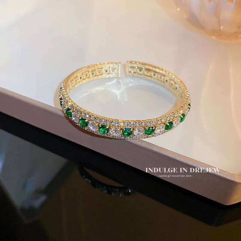 New Hot Selling Emerald Open & Bangle for women Simple Ladies Bracelet Delicate Jewellery Gift XJ260303