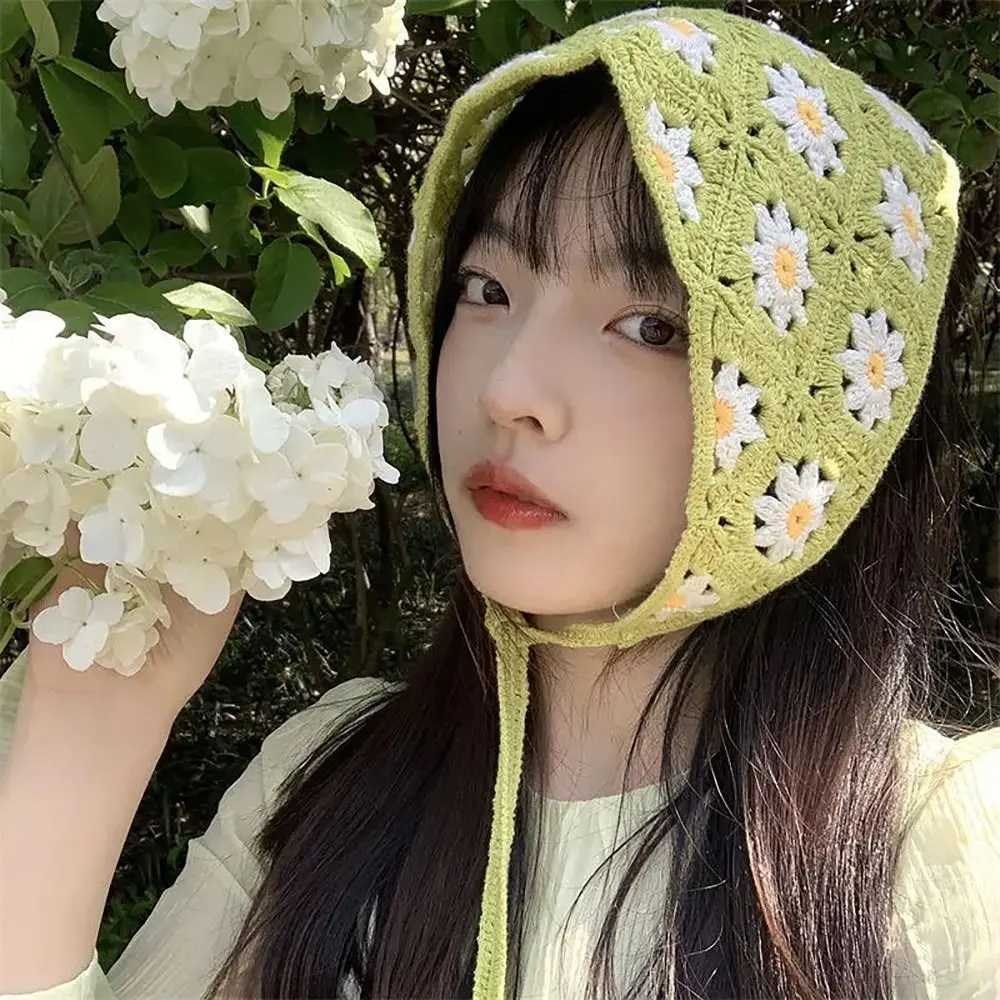 Knitted Triangle Headband French Pastoral Style Little Flower Headband Towel Handmade Crochet Headscarf Hat Spring Summer H260304 - view 4