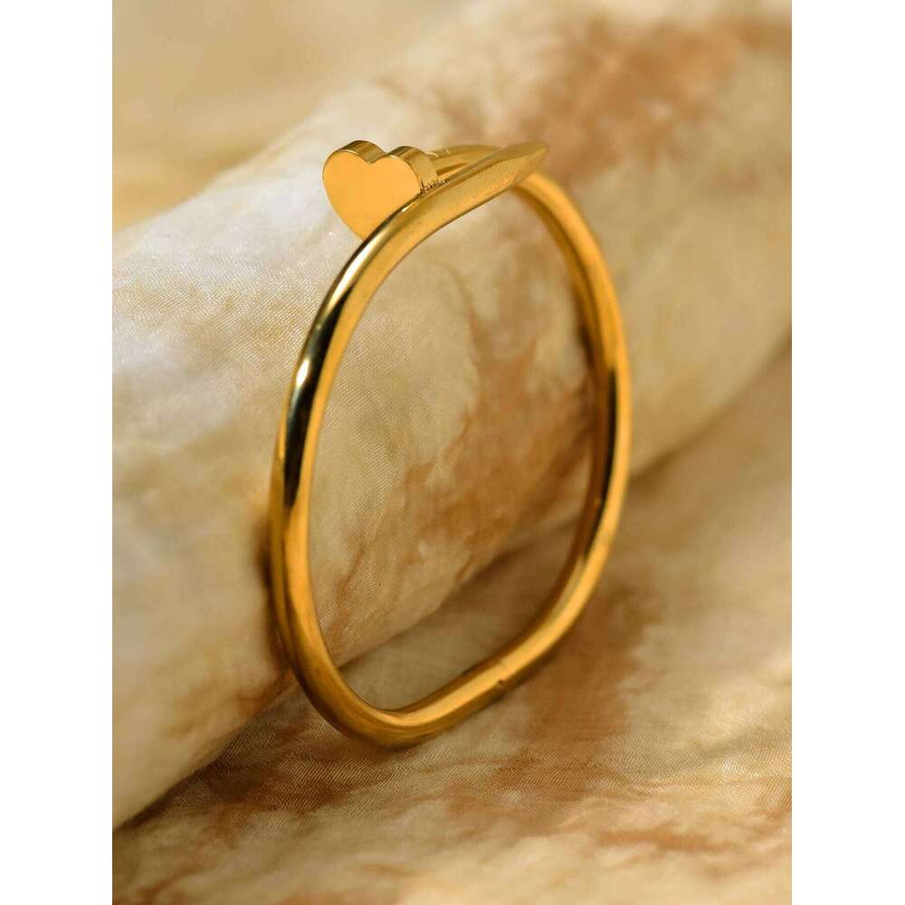 1pcs fashion nail stainless steel flowers, hearts, cones, non-fading bracelet holiday gift spot can be wholesale XJ260303