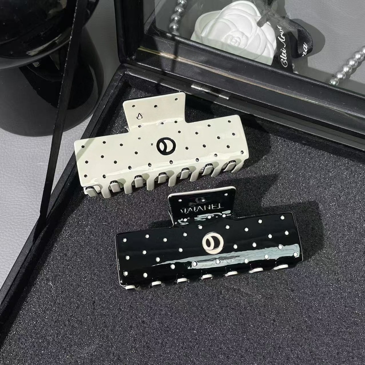 Luxury Barrettes Designer Womens Letter Hairpin Brand Classic Leisure Hairclips Fashion Shark Hairpin Hair Clips