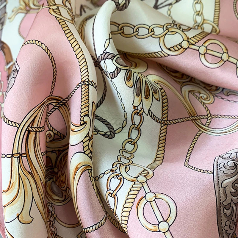 1PCS 9090cm Square Silk Scarve Hijab Shawls Fashion Print Kerchief Femme Head Scarf Foulard Bandana Beach Pareo 260302
