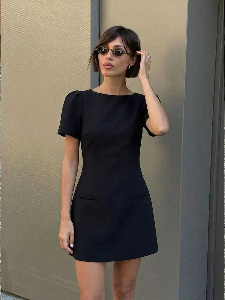 HH Women Vintage Black Short Puff Sleeve Dress Slim A-Line Mini Dress Fashion Summer Casual Basics Office Lady Chic Dresses M260304