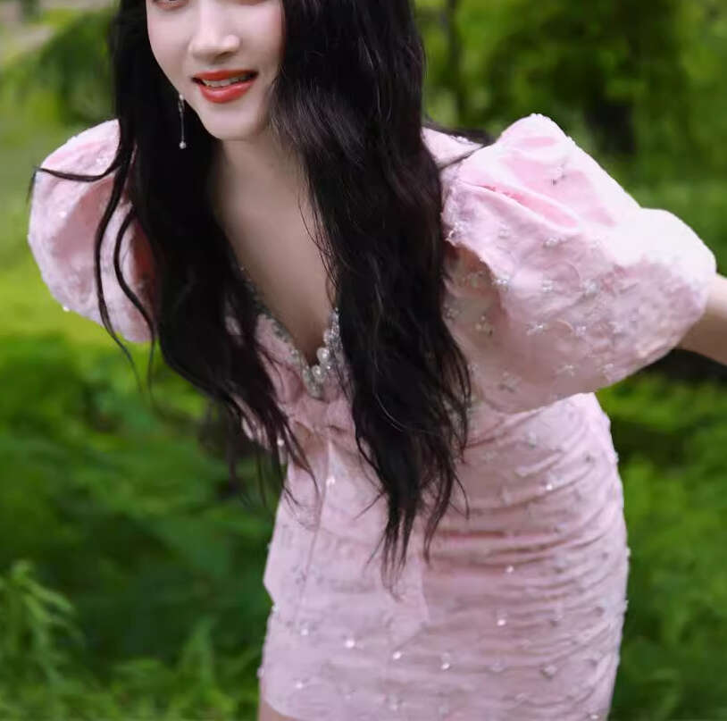 Designer Fashion Celebrity Style Heavy Luxury Beaded Tie Waist Dew Slimming Dress 2026