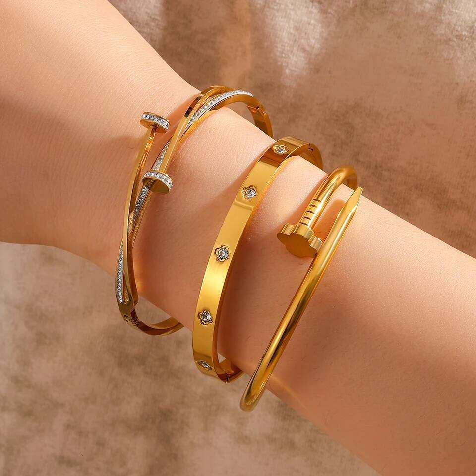 Elegant Nail Stainless Steel Stacked Bracelets Women Luxurious Fashionable Jewelry for Parties Banquets XJ260303