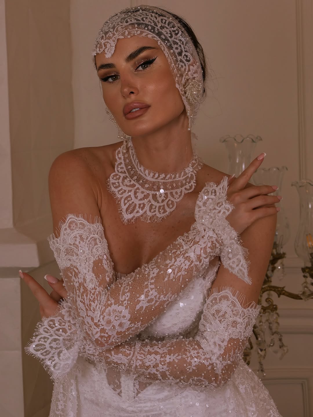 Vintage A Line Women Wedding Strapless Removable Sleeves Bridal Gowns Sequins Lace Detachable Train Dress Custom Made Vestidos De Novia D0306