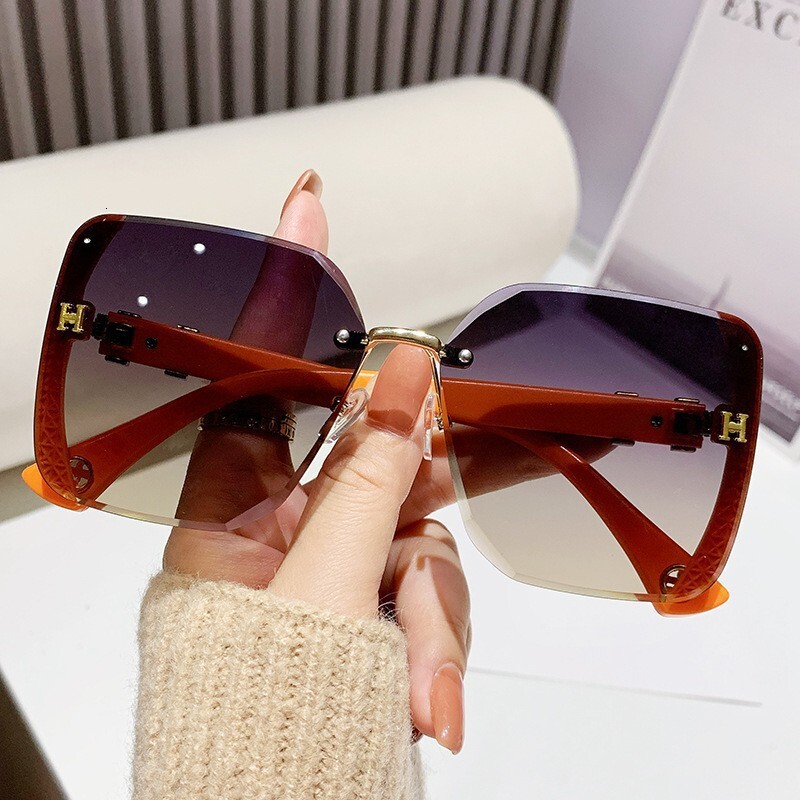 Fashionable Designer Sunglasses Large-frame Women's Sunglasses With Glitter And Starry Design High-end Unique Versatile Sun Protection Glasses Wh