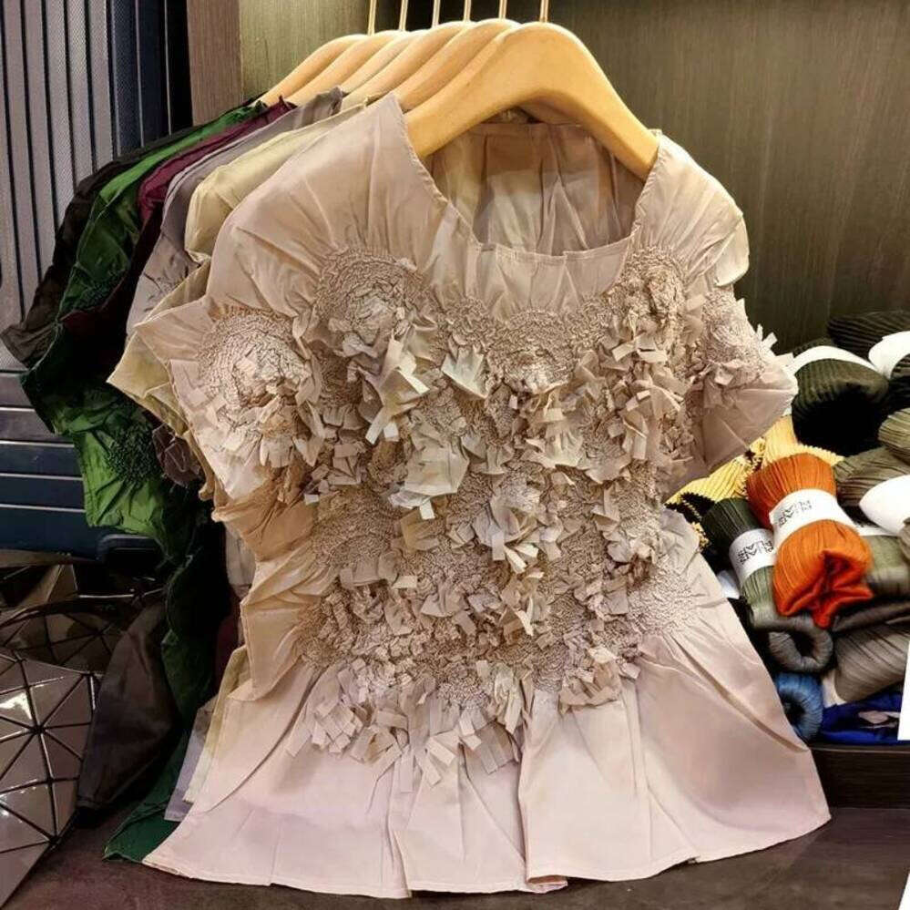 ZHE HAN Miyake Pleated Tops Elegant Commuter Slim Thin Short-Sleeved T-Shirt Female Summer New Simple Vacation Clothing Wrinkle-Free