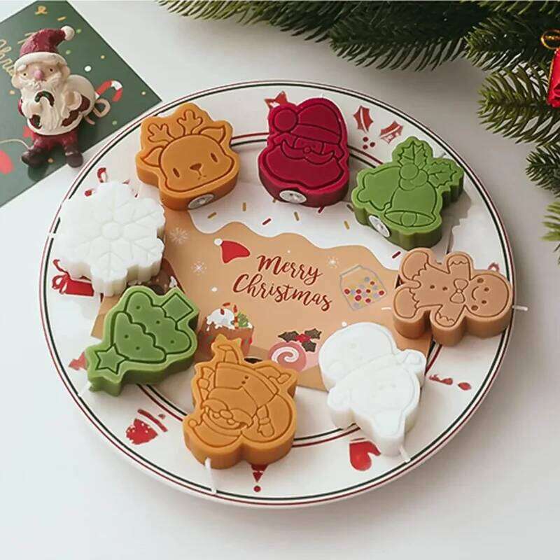 Christmas Scented Candle Set 4pcs Cartoon Santa Claus Elk Trees Snowman Aromatherapy Soy Wax Candles Home Decor Gift for Halloween W260304